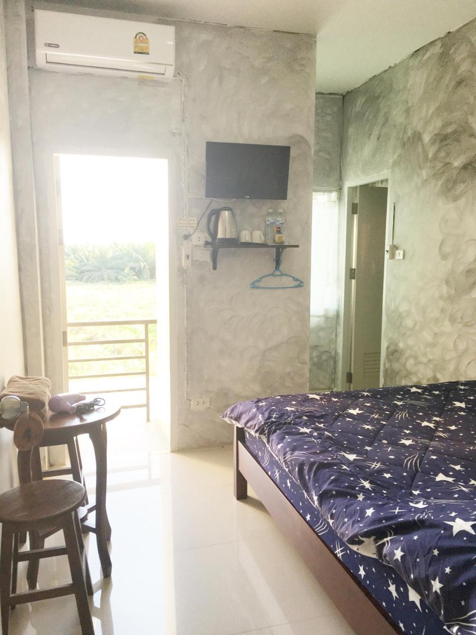 You In House Urt Surathani Airport Surat Thani Ngoại thất bức ảnh