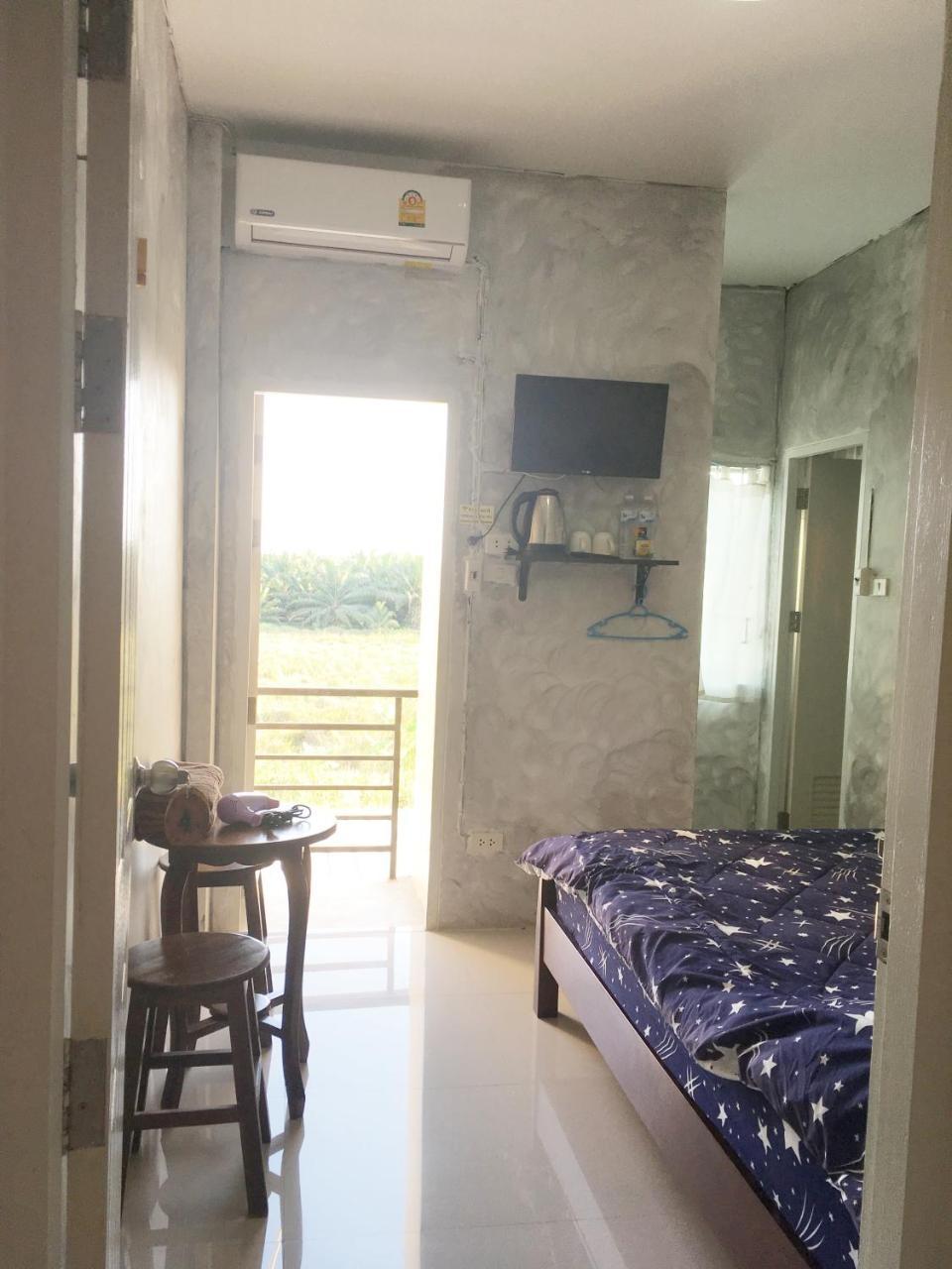 You In House Urt Surathani Airport Surat Thani Ngoại thất bức ảnh
