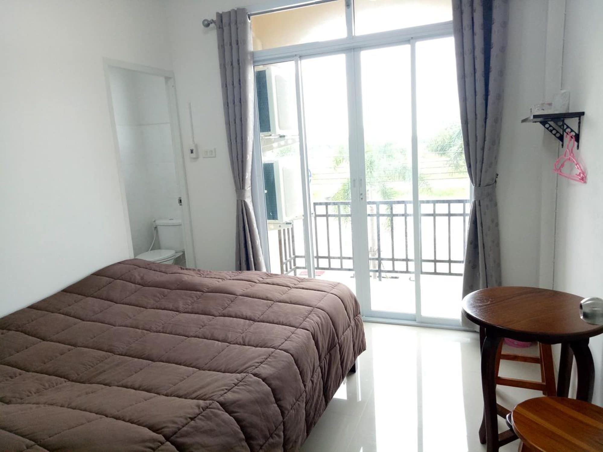 You In House Urt Surathani Airport Surat Thani Ngoại thất bức ảnh