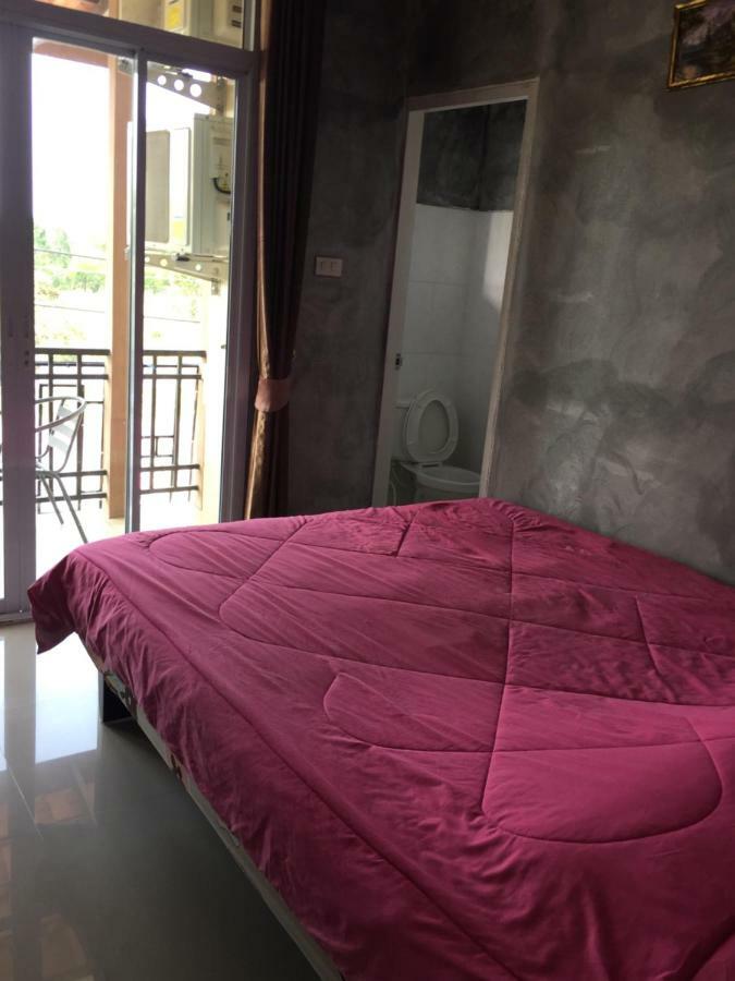 You In House Urt Surathani Airport Surat Thani Ngoại thất bức ảnh